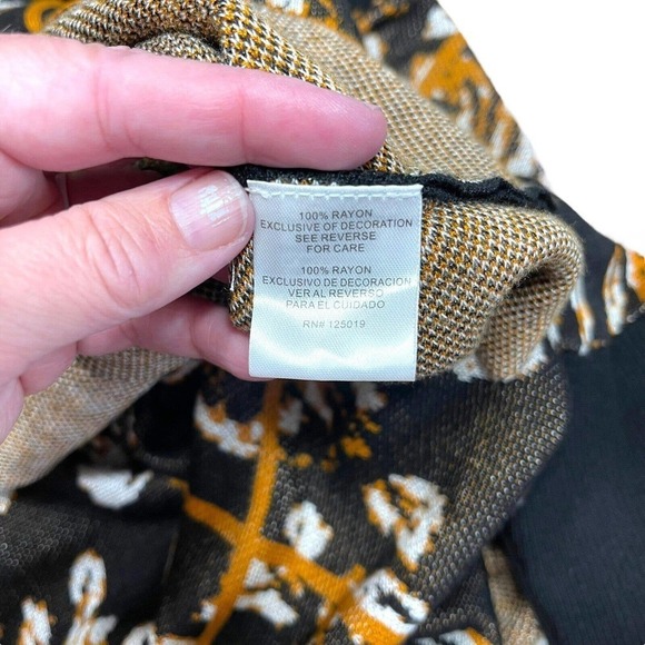 Joseph A. Women's Black Multi Floral Turtleneck Sweater Size M NWT Rtl $78 - Picture 14 of 15